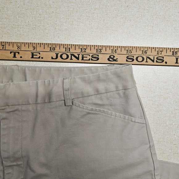 Lands' End Khaki Chino Pants Sz 10T Tan Midrise Straight Leg Minimalist Neutral - Picture 6 of 8